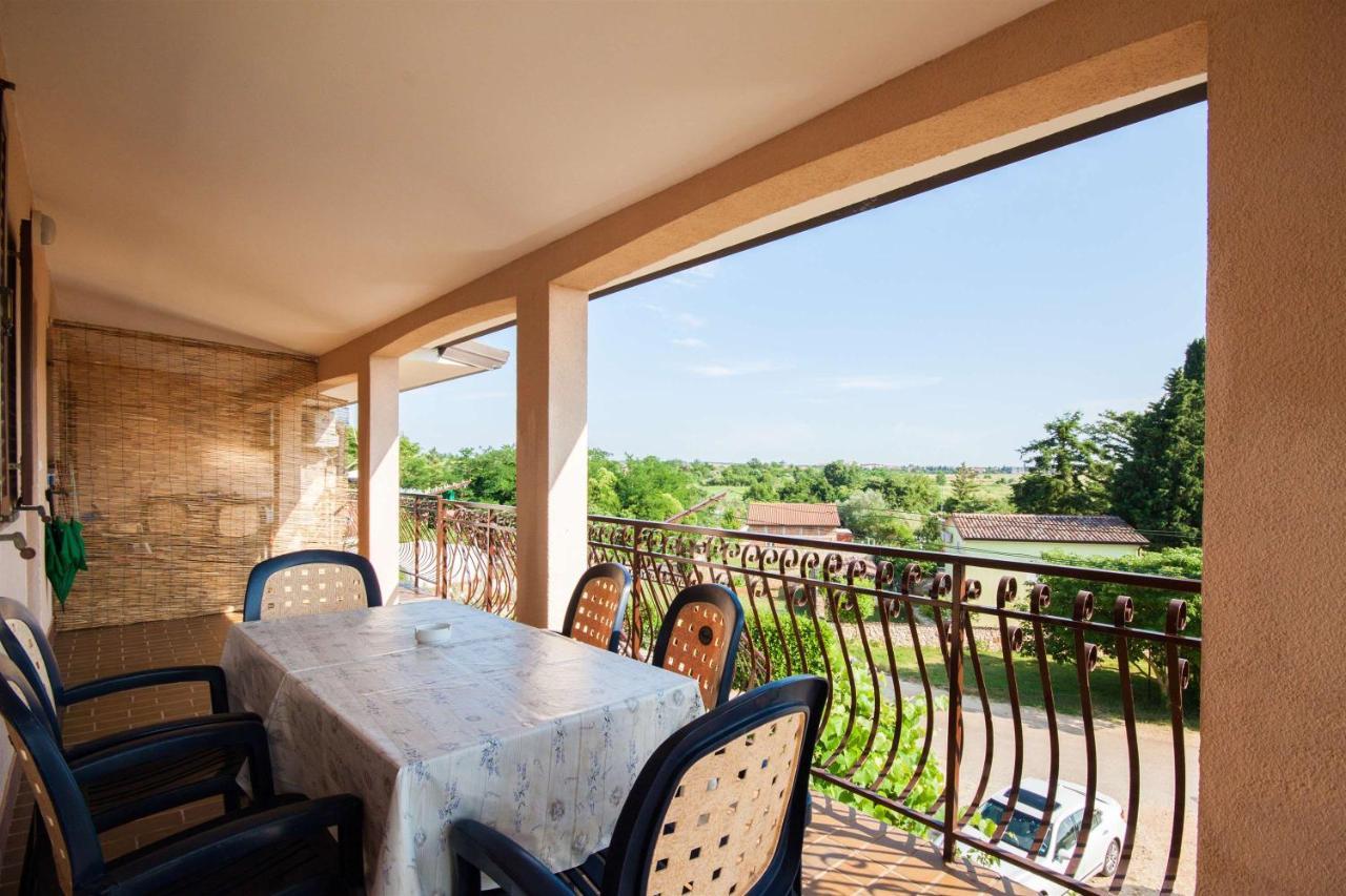 Apartments Dara Umag Extérieur photo