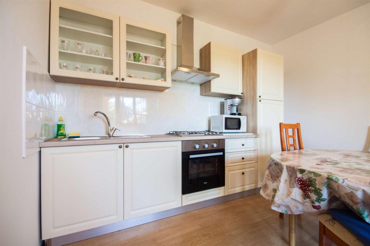 Apartments Dara Umag Extérieur photo