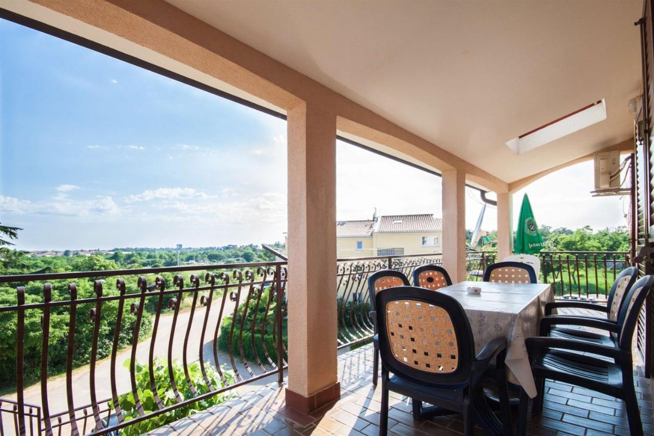 Apartments Dara Umag Extérieur photo