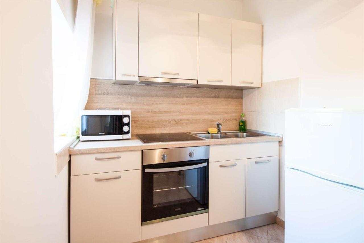 Apartments Dara Umag Extérieur photo